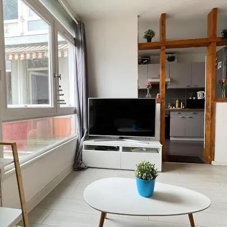 Belle Place Pour Votre Voyage A Paris-ladefense Apartment *